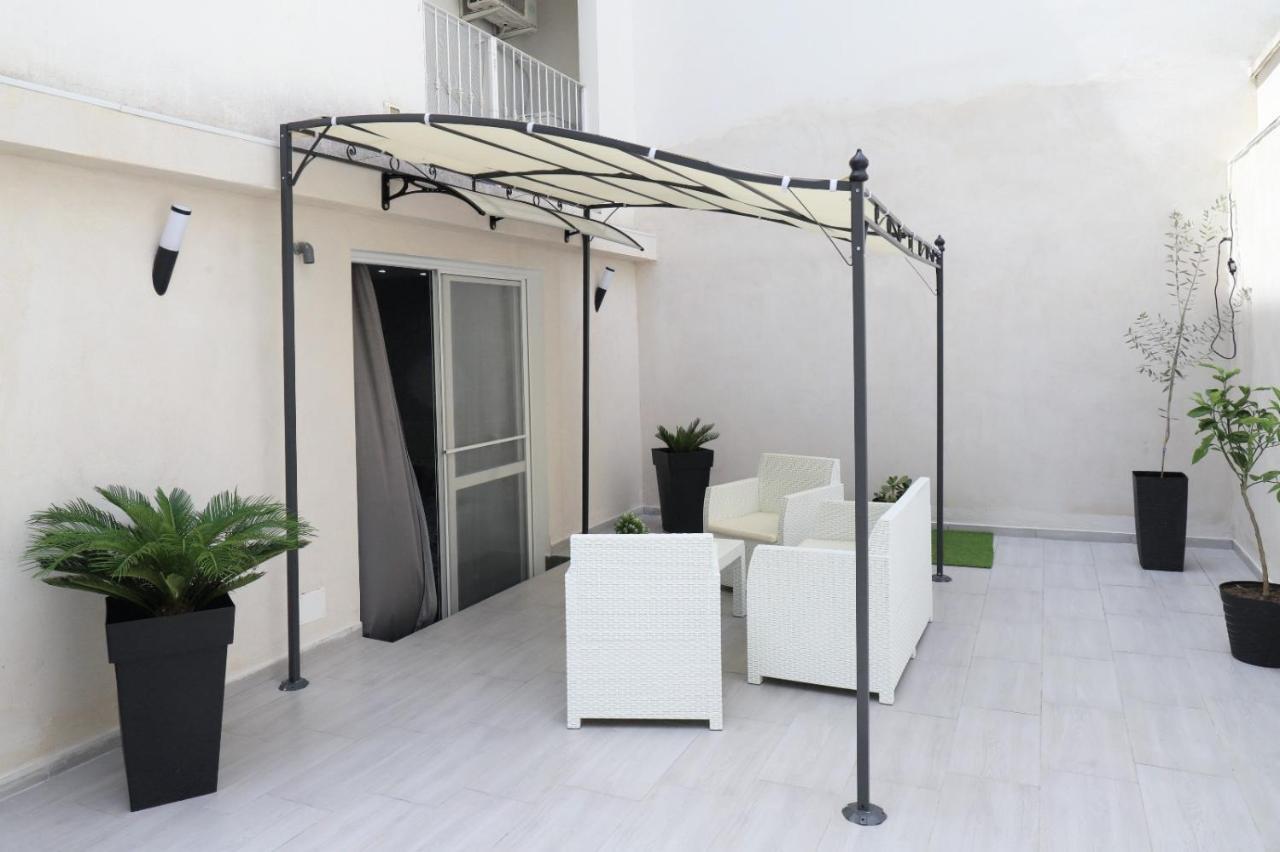 Suite Nicolai 165 Bari Exteriör bild