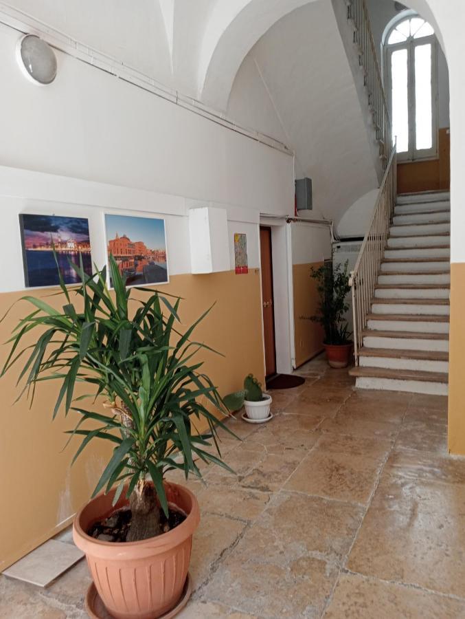 Suite Nicolai 165 Bari Exteriör bild