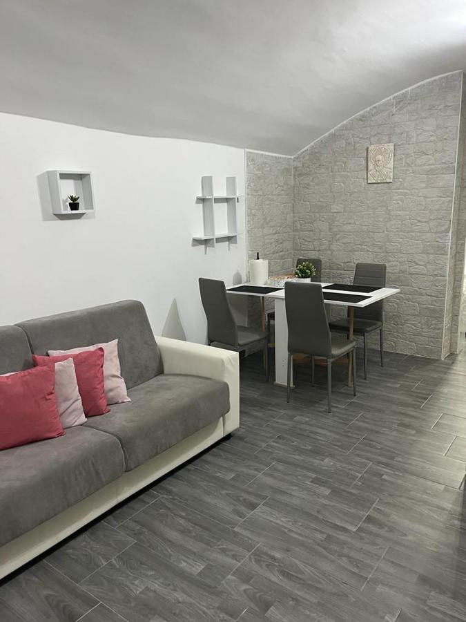 Suite Nicolai 165 Bari Exteriör bild